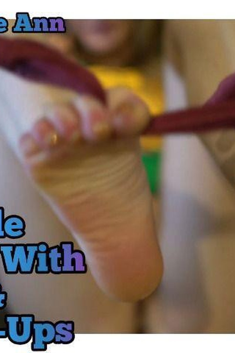 Ninja Turtle Eats Sock - Screenshot 1 of 4 - Close Up