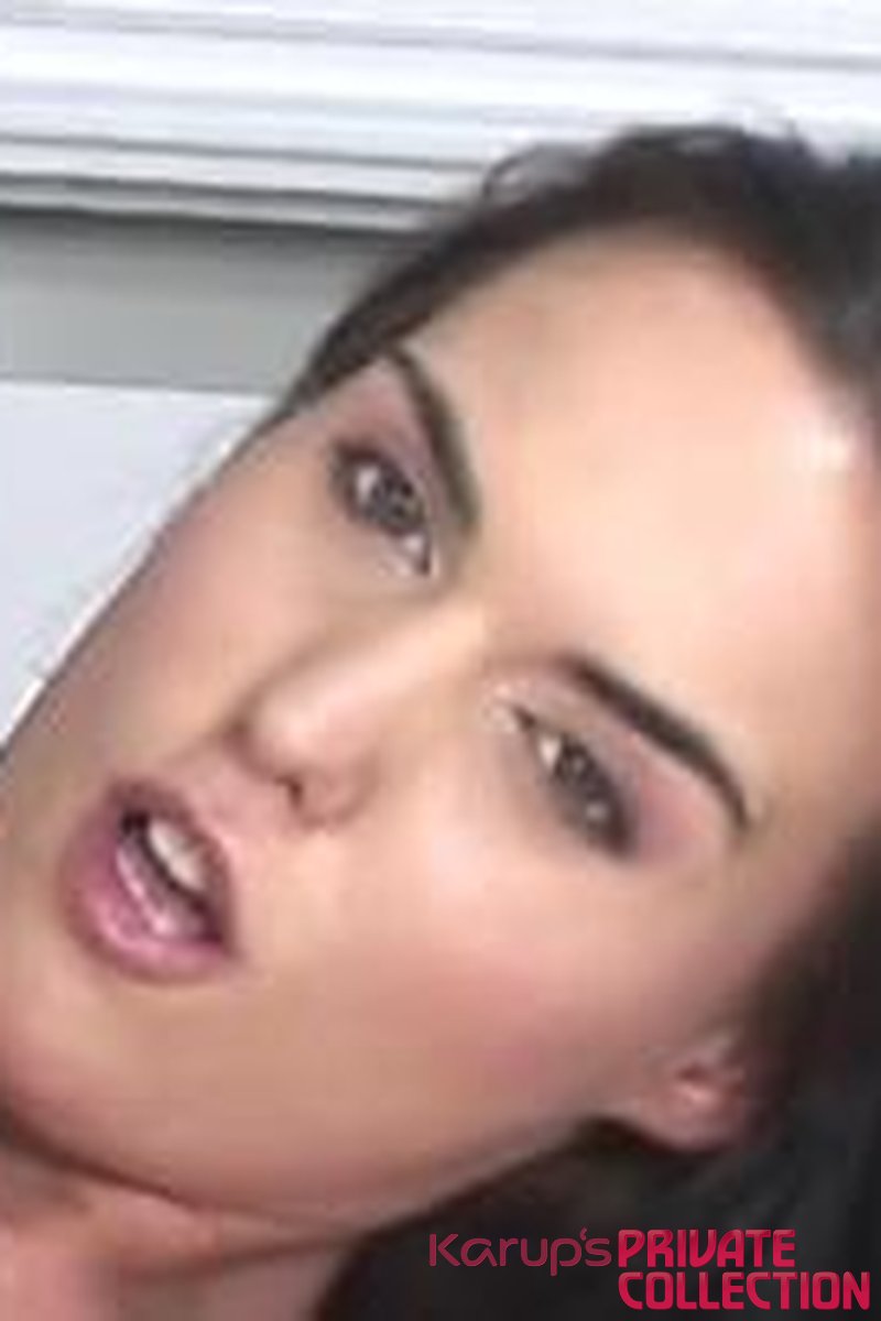 Ella - Screenshot 1 of 4 - Ella Wild