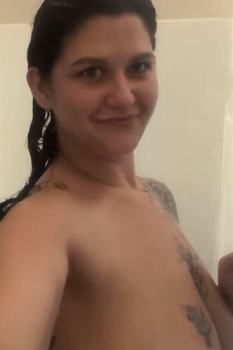 Shower Time - Screenshot 1 of 4 - MILF (30+)