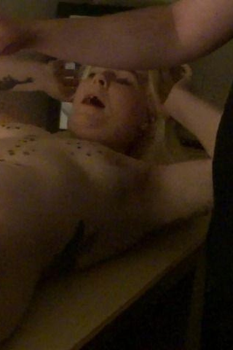 Candle Play - Screenshot 1 of 4 - BDSM