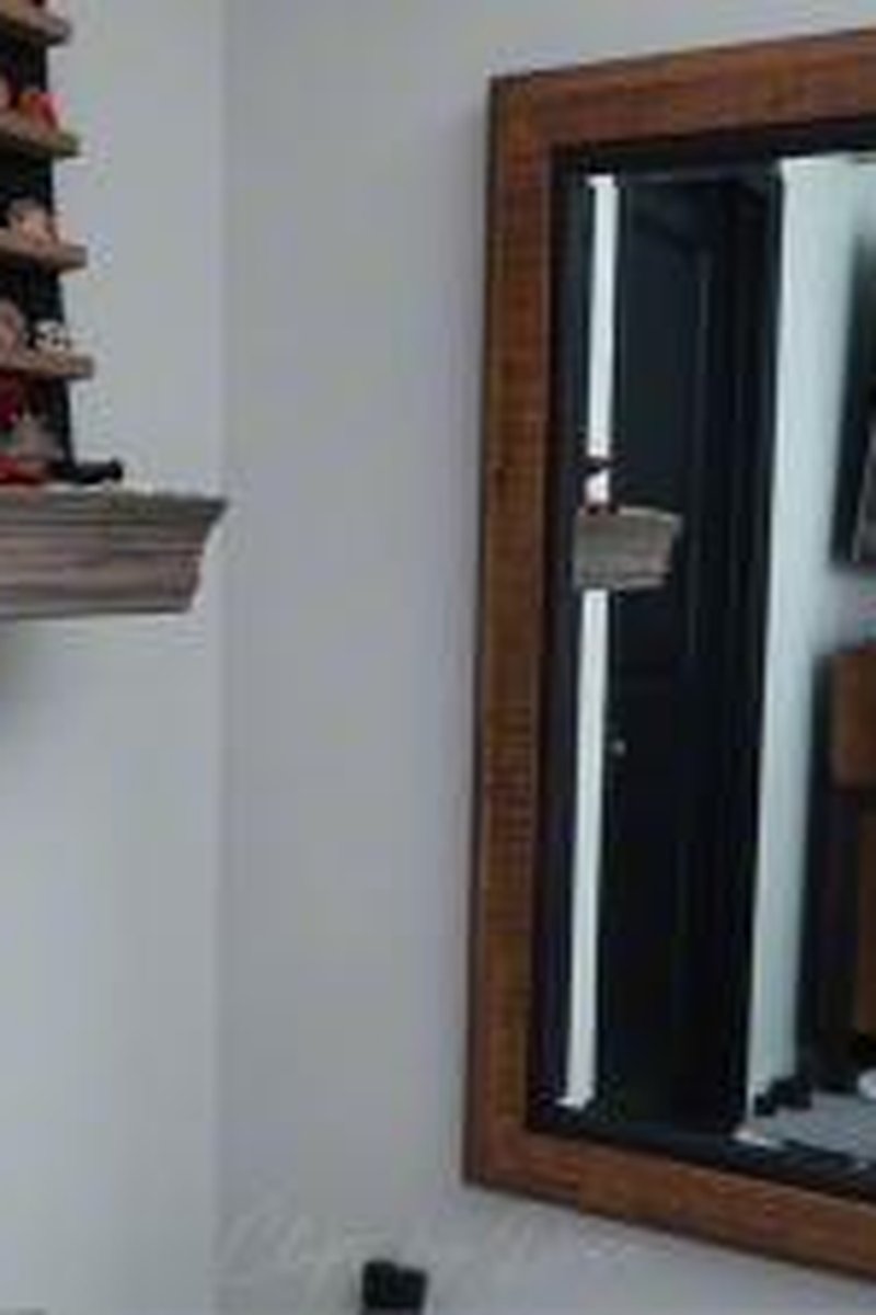 Boot Worship - Screenshot 1 of 4 - Boots