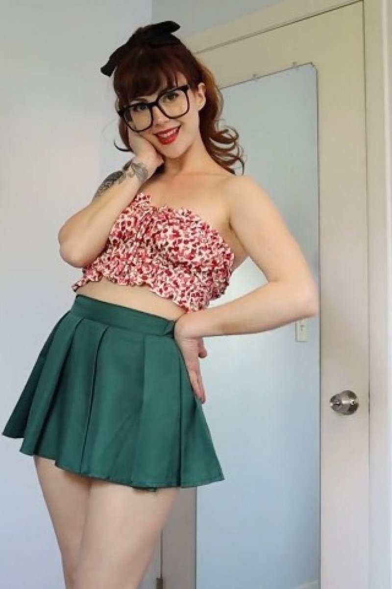 Student Mindy - Screenshot 1 of 4 - Roleplay