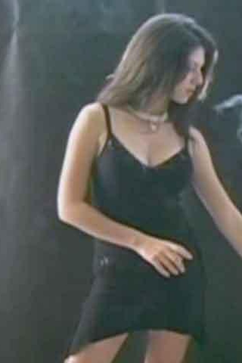 Julienne 4 - Screenshot 1 of 4 - Spanking