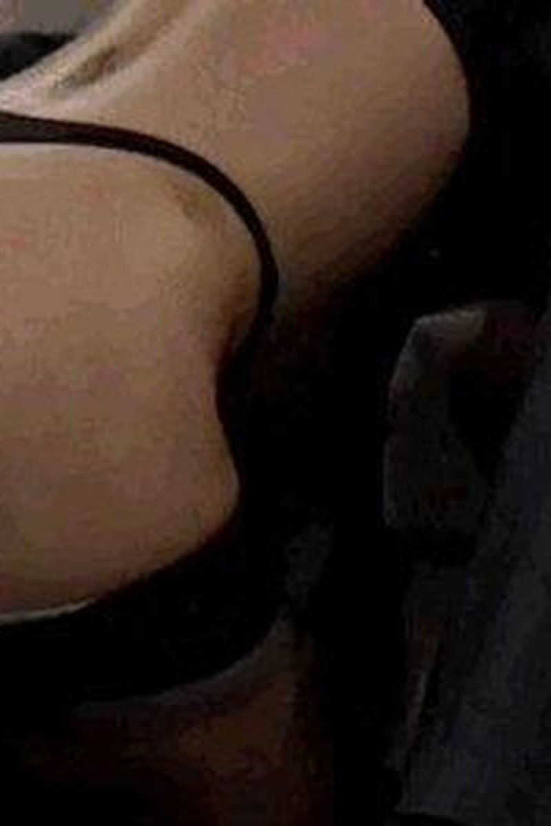 In Control - Screenshot 1 of 4 - Blowjob