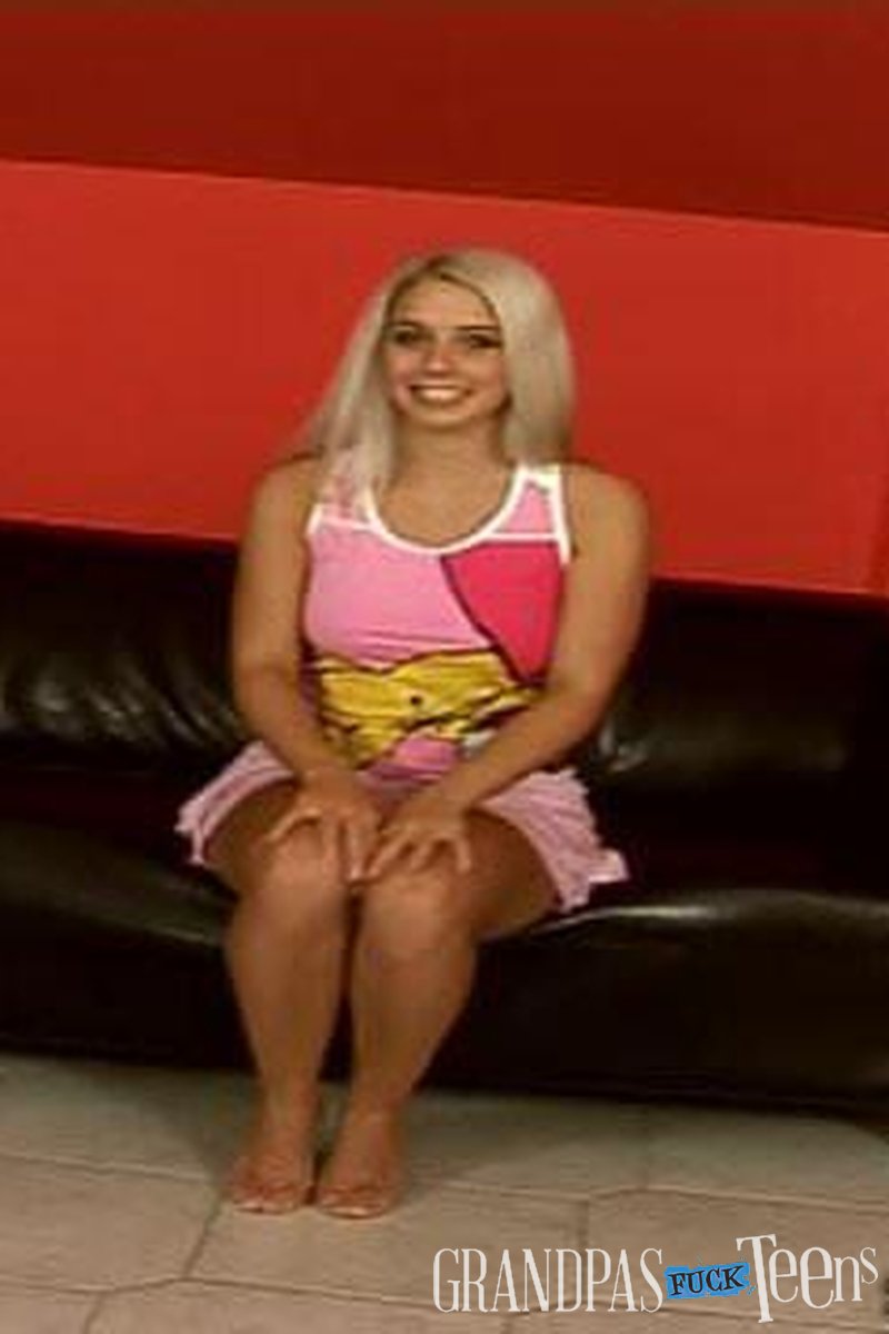 Aletta Is Back! - Screenshot 1 of 4 - Blond Hair