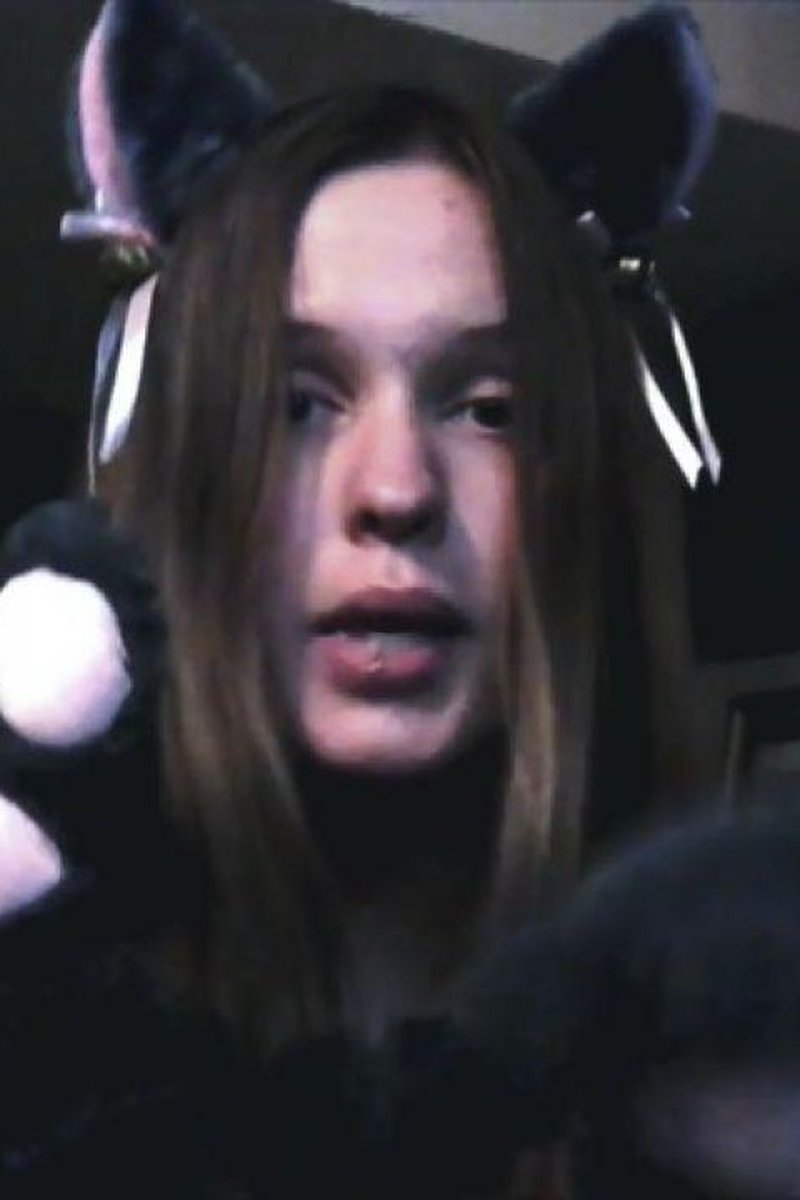Here Kitty Kitty - Screenshot 1 of 4 - Alternative Girl