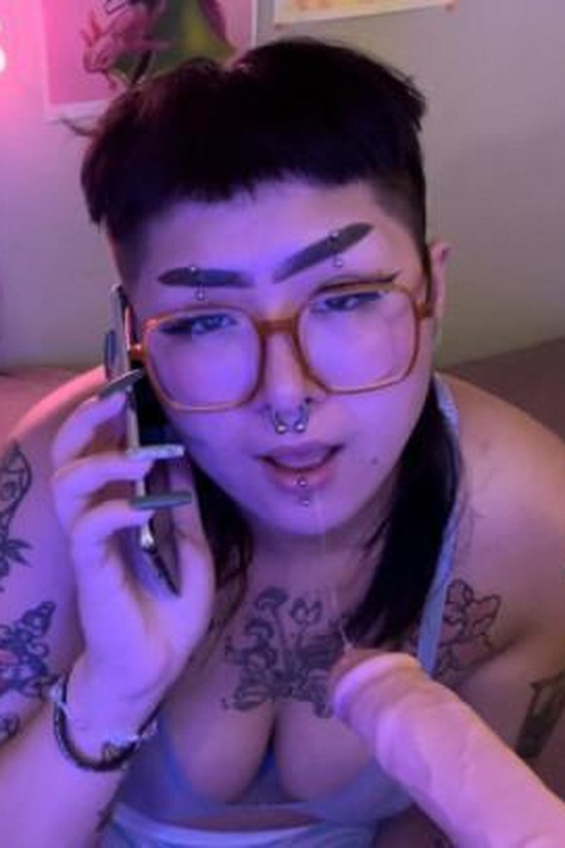 An Interruption - Screenshot 1 of 4 - Asian