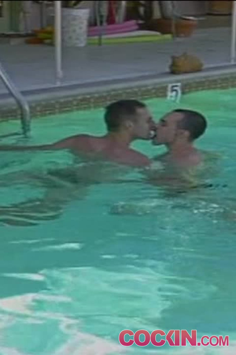 Burning Desire 4 - Screenshot 1 of 4 - Gay