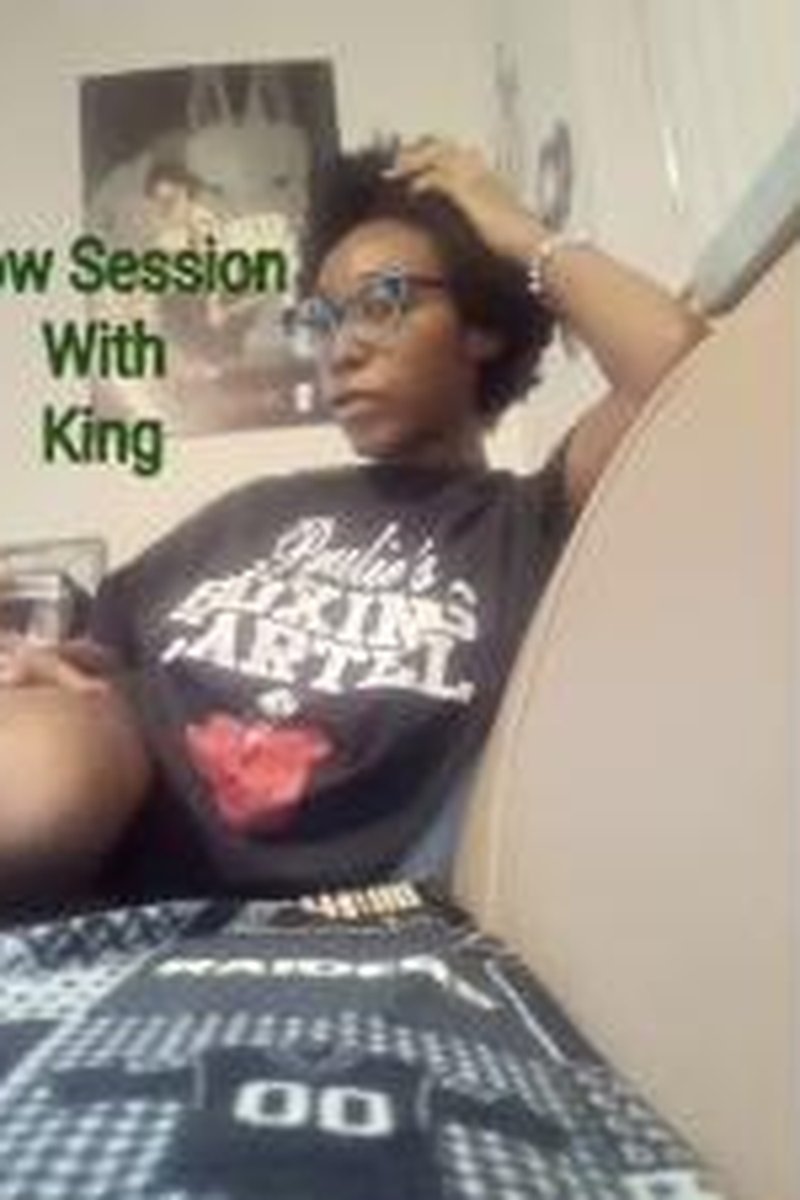 Blow Session With King - Screenshot 1 of 4 - Domestic Servitude Fantasy