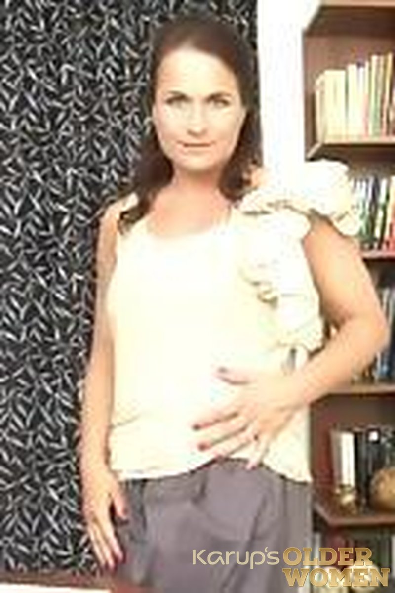 Katherine - Screenshot 1 of 4 - Katherine Ross