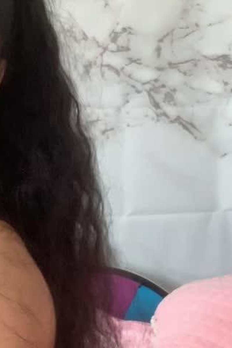Oil Up Mariaaskyy Big Titties - Screenshot 1 of 4 - Big Tits