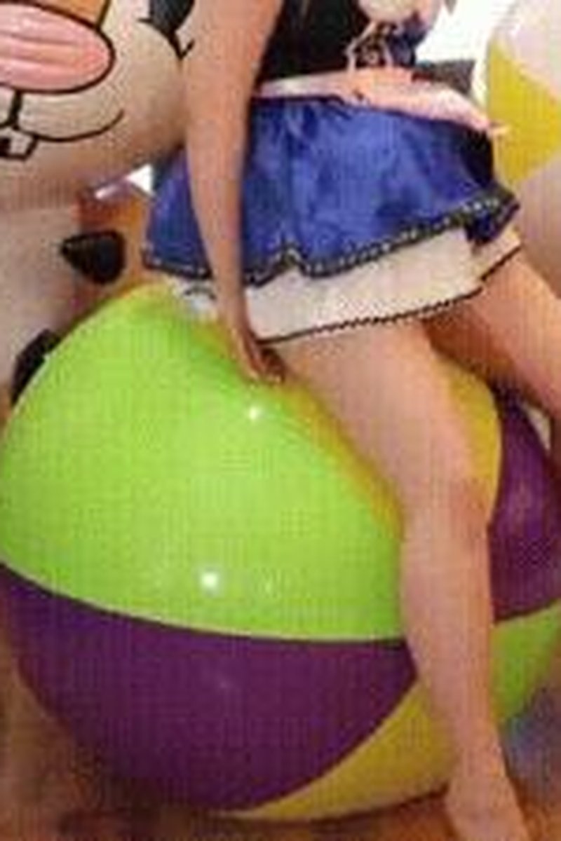 Beach Ball Jumping - Screenshot 1 of 4 - Beach Balls