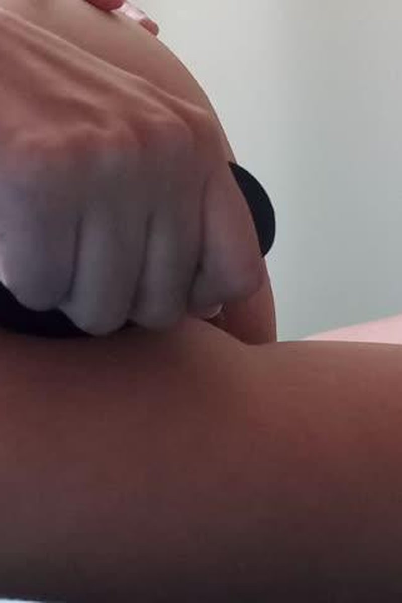 First Time Trying A Big Butt Plug - Screenshot 1 of 4 - Anal
