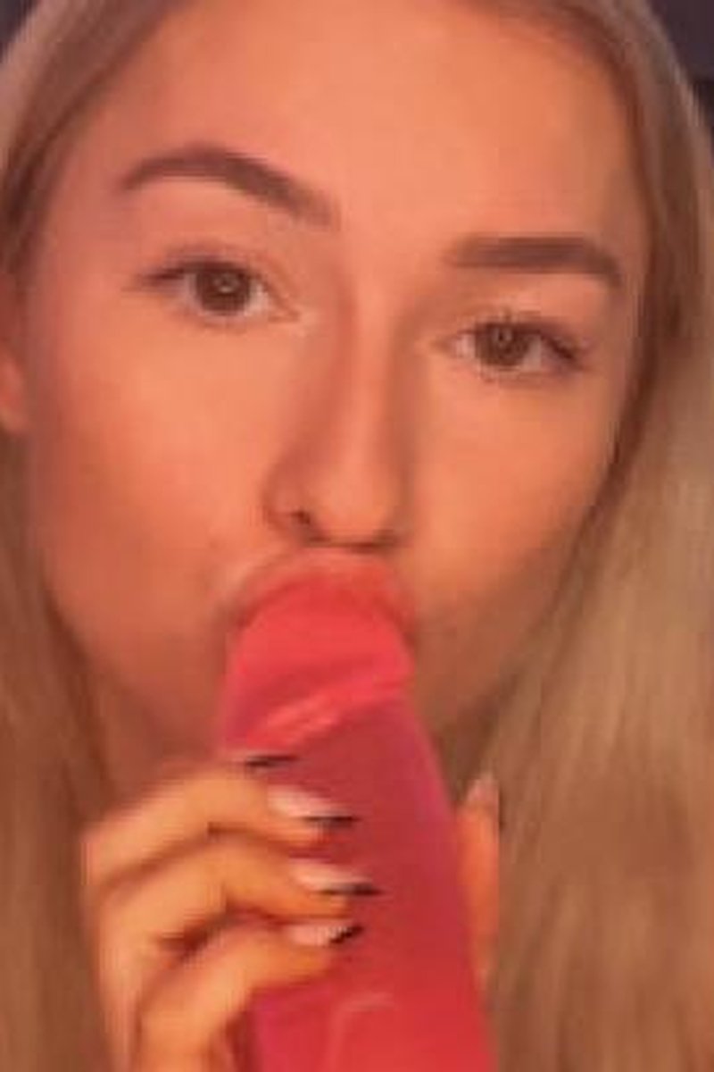 Play Time - Screenshot 1 of 4 - Blonde Hair (Female)