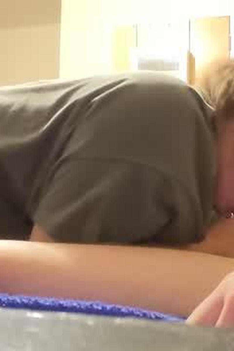 Deepthroat - Screenshot 1 of 4 - Blowjob
