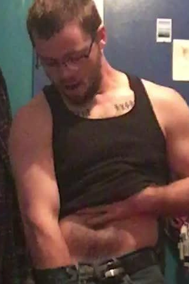 Tease - Screenshot 1 of 4 - Big Dick