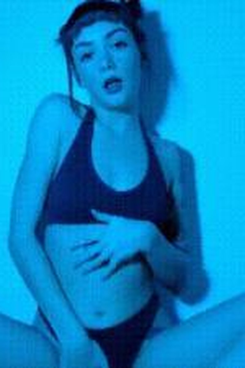 Blue - Screenshot 1 of 4 - Give Me Money