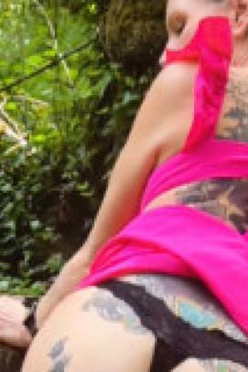 Forest Fun - Screenshot 1 of 4 - Foot Fetish