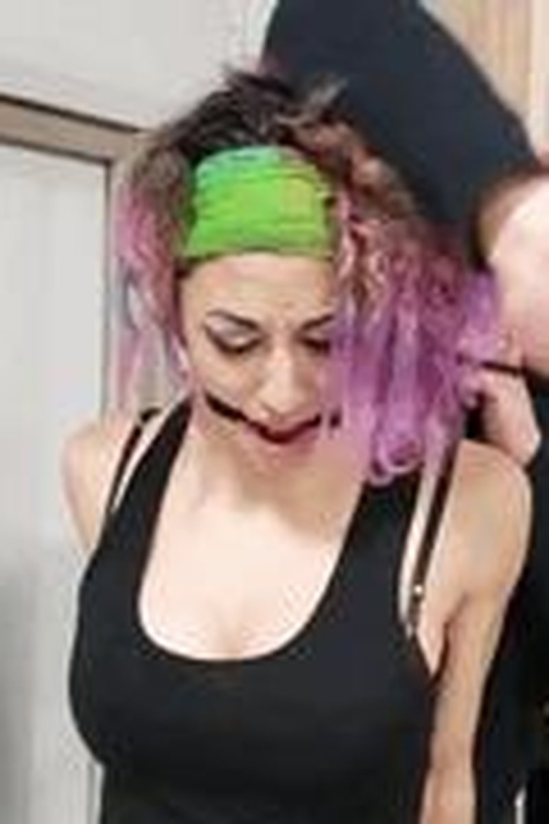 Simone - Secured Security Guard - Screenshot 1 of 4 - Bondage