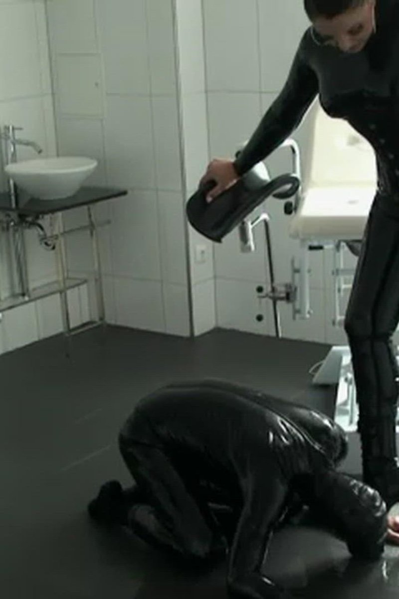 TP-ladyasmondena-rubberdoll-22