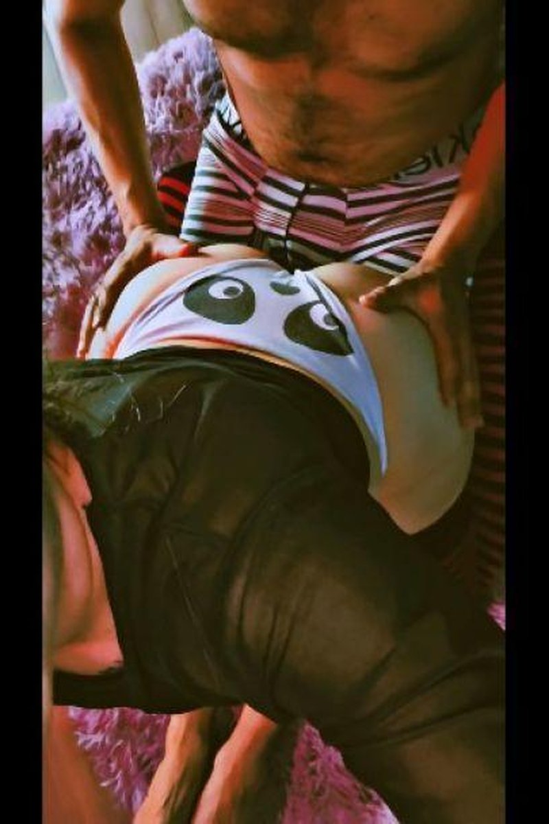 Tease Bigass - Screenshot 1 of 4 - Adorable