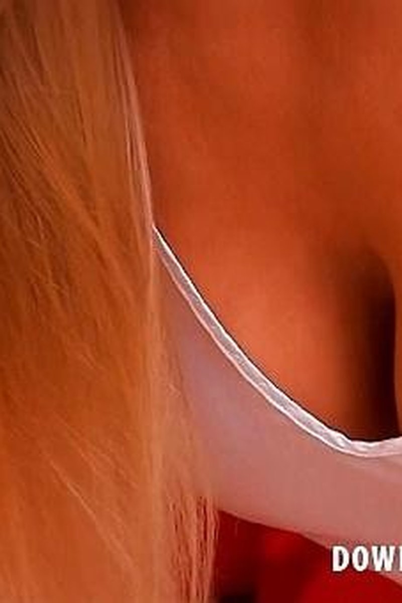 Taylor Morgan - Screenshot 1 of 4 - Downblouse