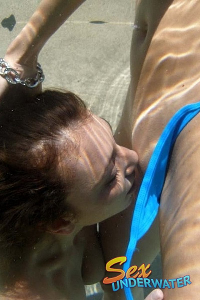 Legs - Screenshot 1 of 4 - Water