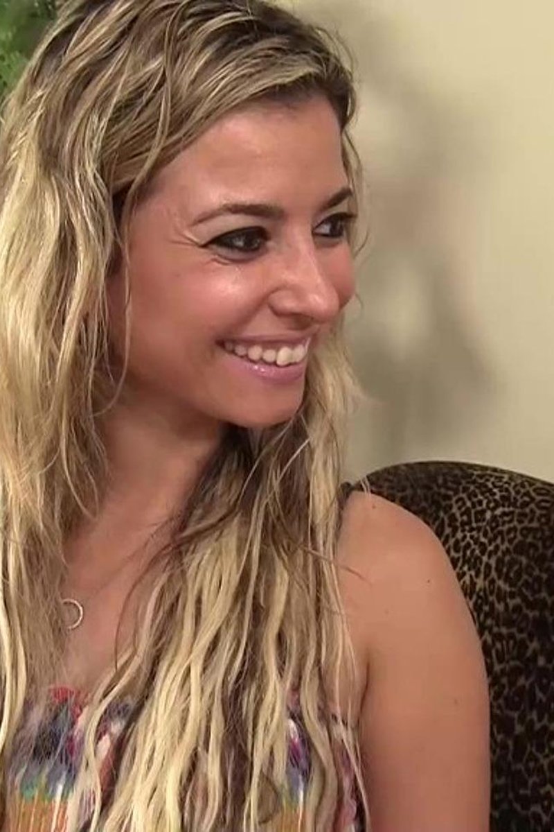 Alana Luv Drinks College Jizz Every Night - Screenshot 1 of 4 - Blowjob