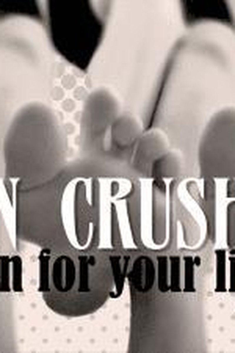 Men Crushing - Screenshot 1 of 4 - Barefoot