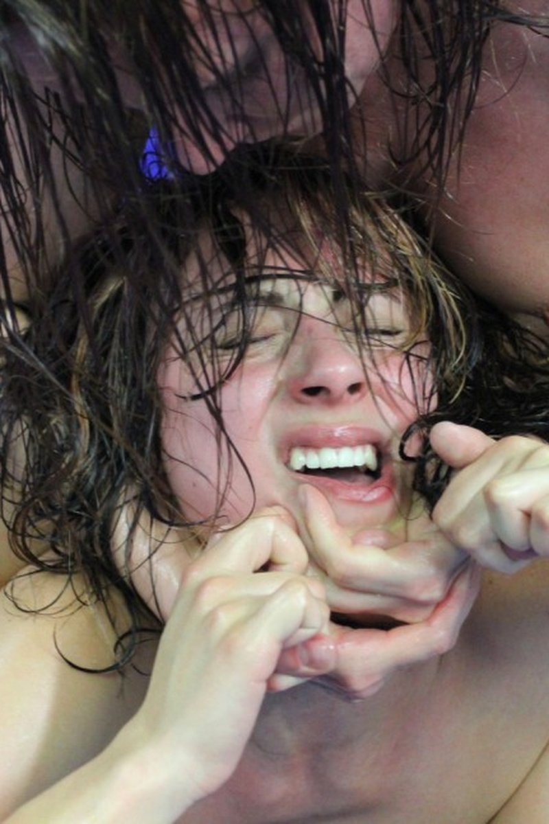 Jane Vs. Nicky - Screenshot 1 of 4 - Breast Play