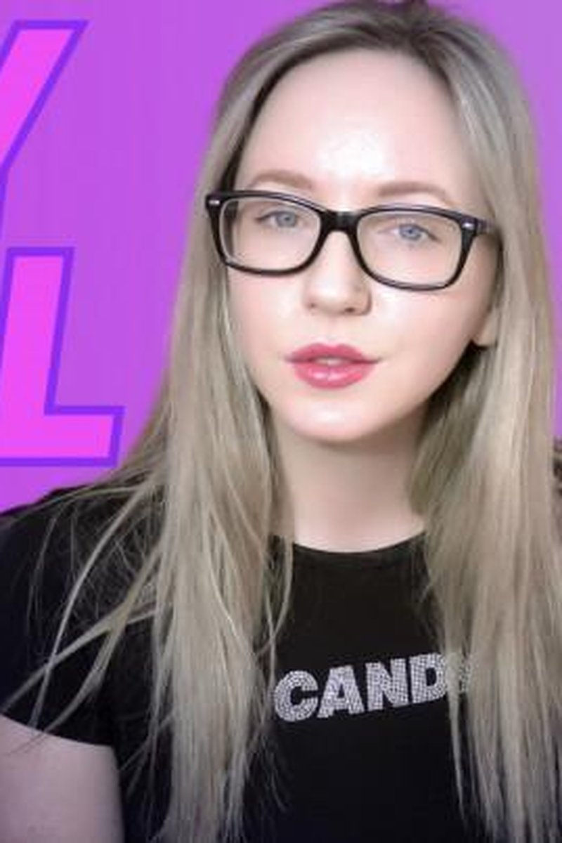 Candysexual - Screenshot 1 of 4 - Bitch