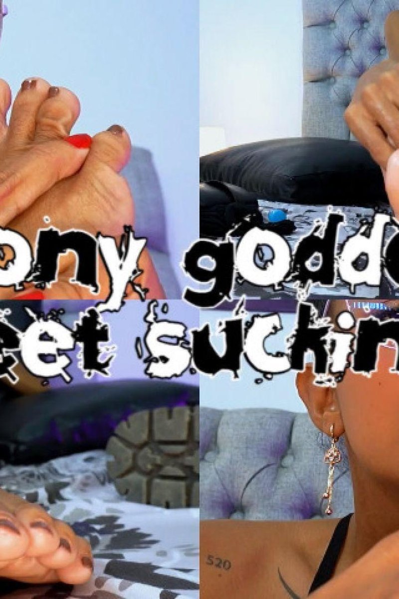 Ebony Goddess Feet Sucking - Screenshot 1 of 4 - Body Worship