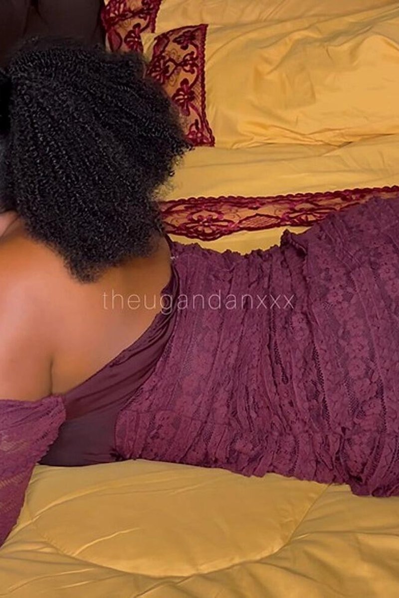 Classy Babe(Scene1) - Screenshot 1 of 4 - Babes