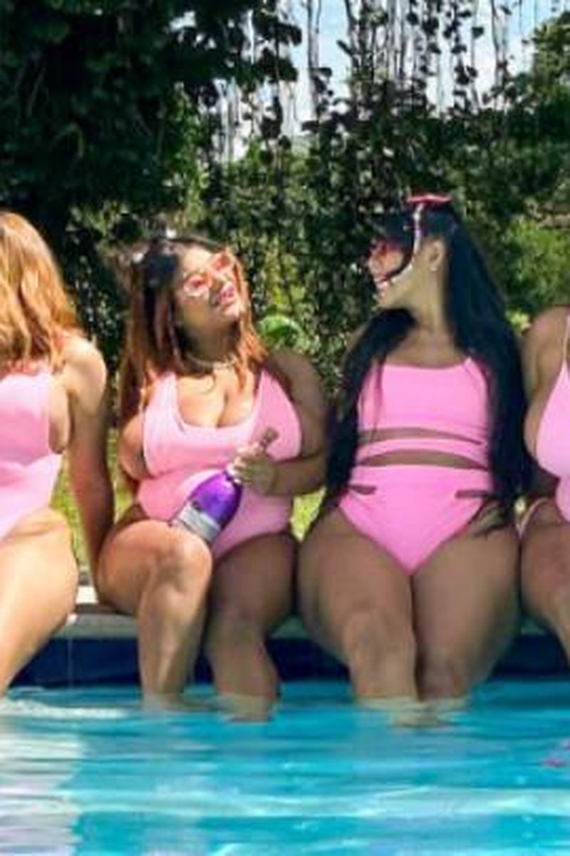 Your Barbies - Screenshot 1 of 4 - Ass Fetish
