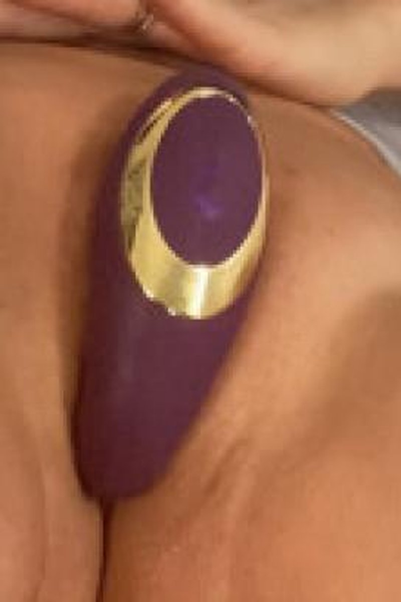 Private Time - Screenshot 1 of 4 - Babes