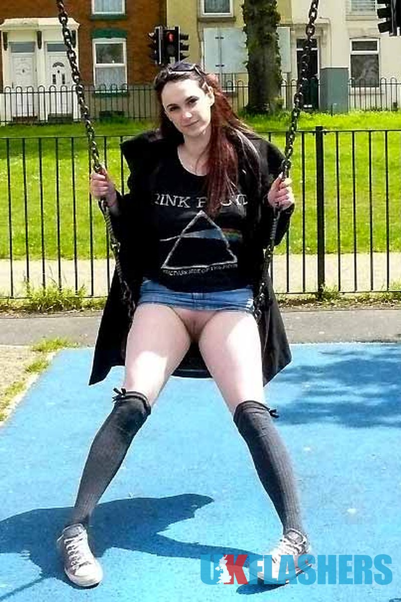 Indigo - Screenshot 1 of 4 - Brown Hair