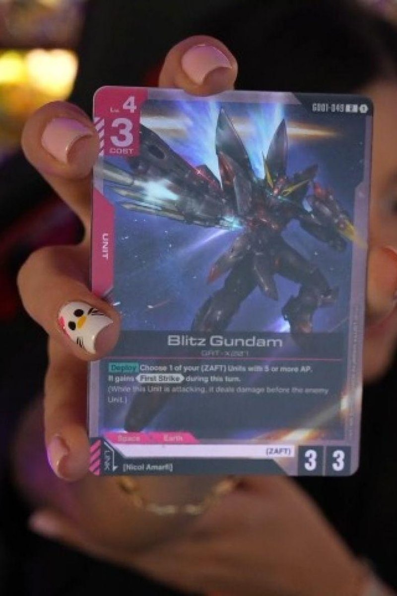 Blitz Gundam Pull - Screenshot 1 of 4 - Babes