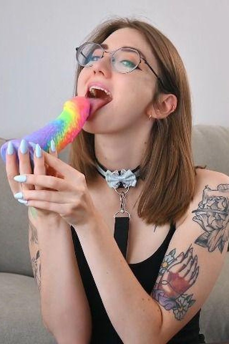 Deep Throat Training - Screenshot 1 of 4 - Deepthroat