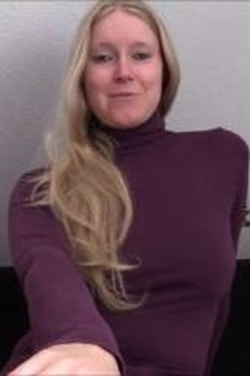 Devot Fur Anfanger - Screenshot 1 of 4 - Anal