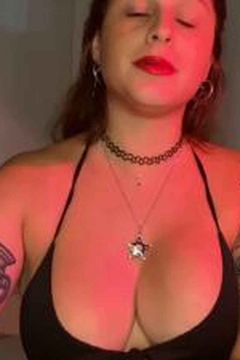 Burping For You - Screenshot 1 of 4 - Big Areolas