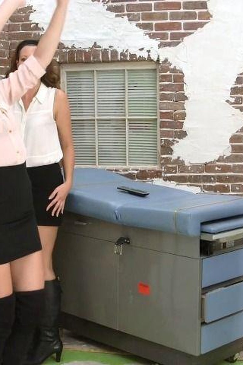 Remote Control - Screenshot 1 of 4 - Sci Fi And Fantasy