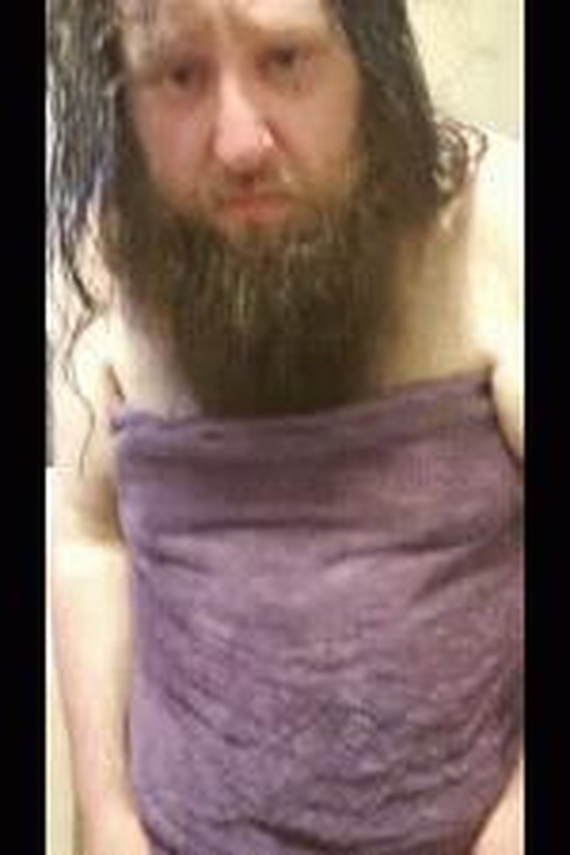 Quick Towel Drop - Screenshot 1 of 4 - Beard