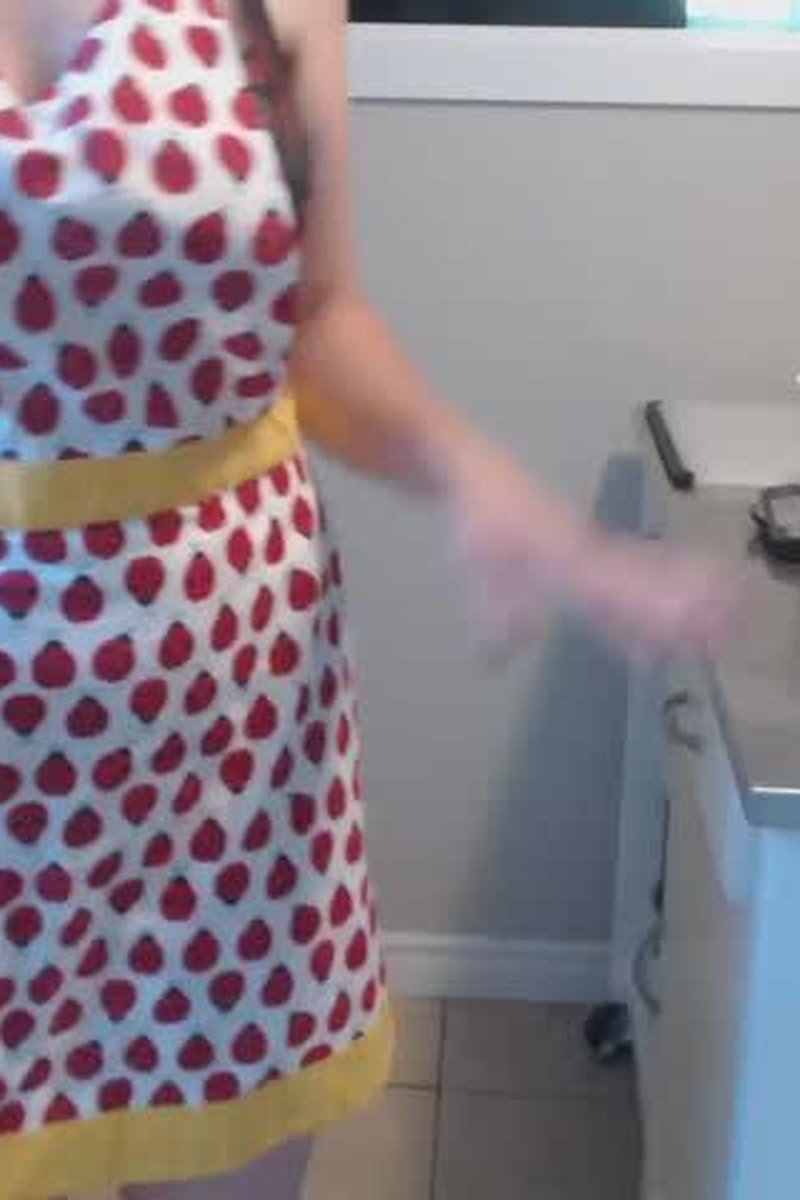 Baking Bread - Screenshot 1 of 4 - Apron