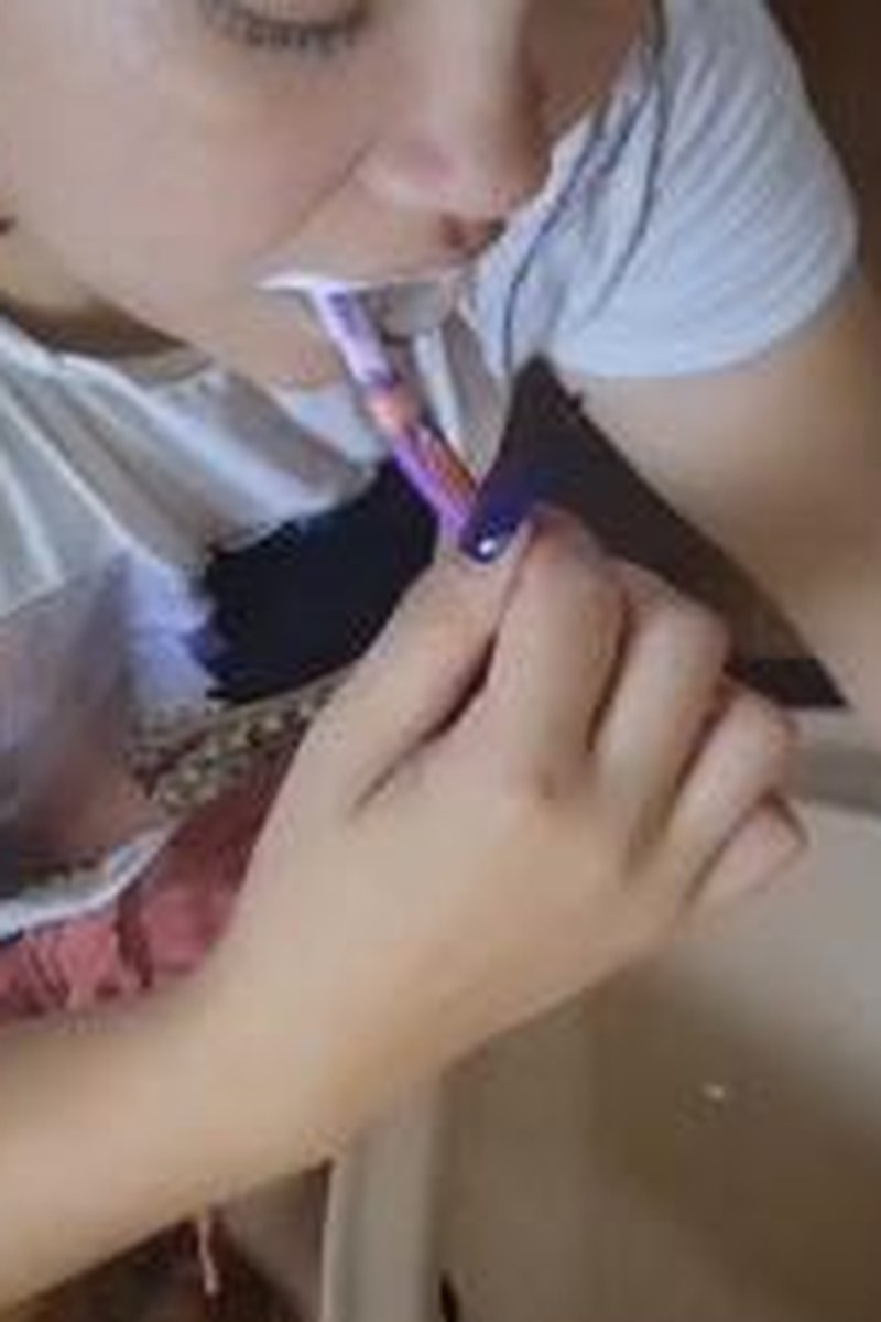 Brushing Dirty Teeth - Screenshot 1 of 4 - Mouth Fetish