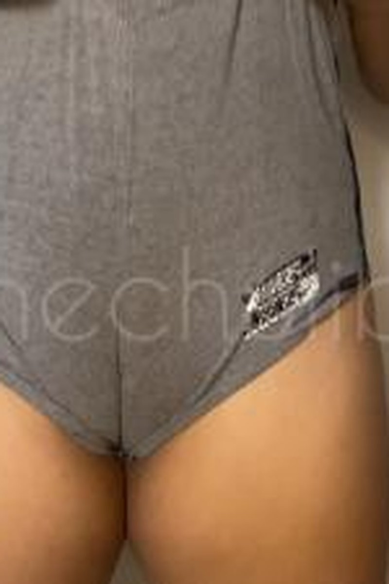 Cameltoe - Screenshot 1 of 4 - Camel Toe