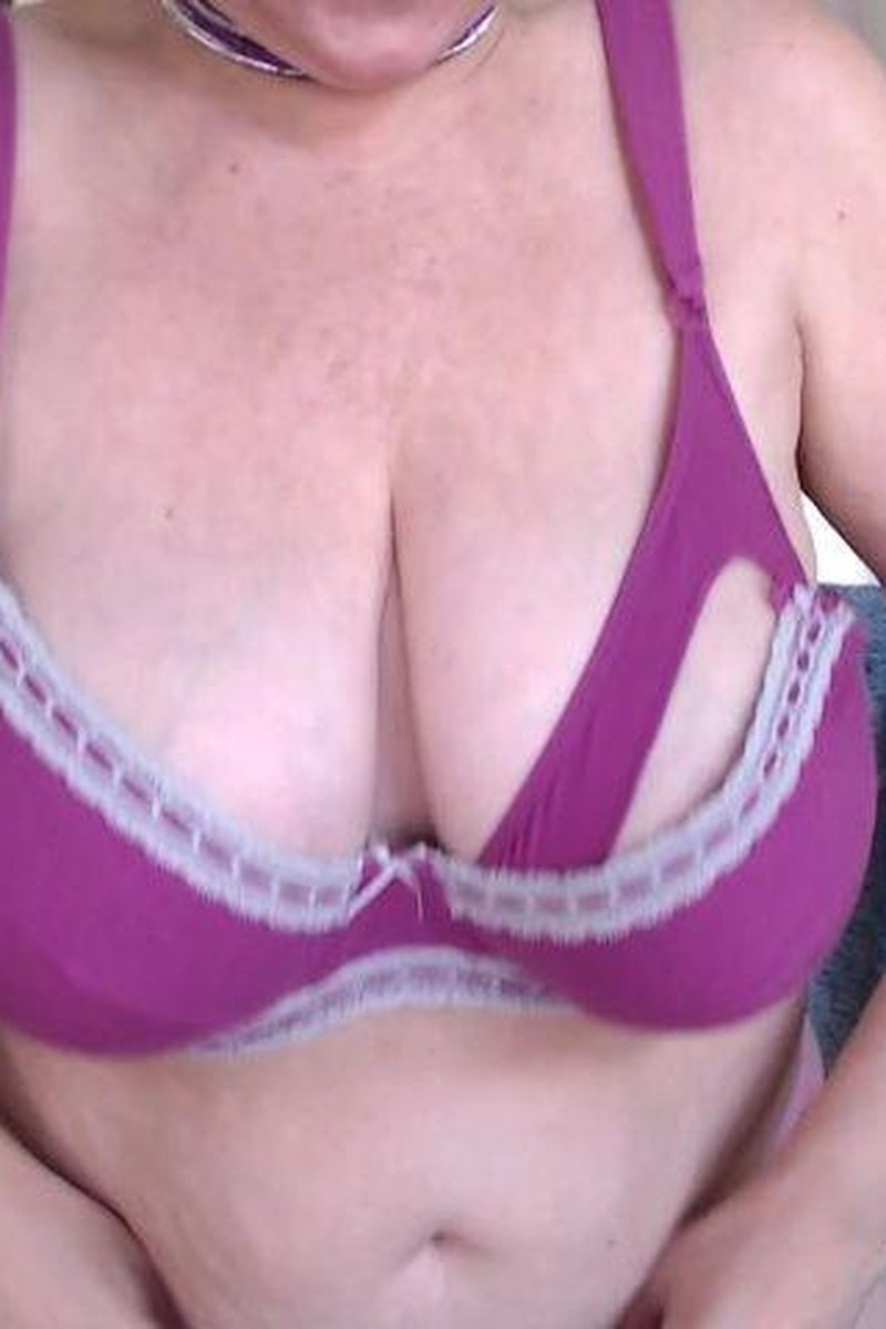 Nursebra - Screenshot 1 of 4 - Big Tits