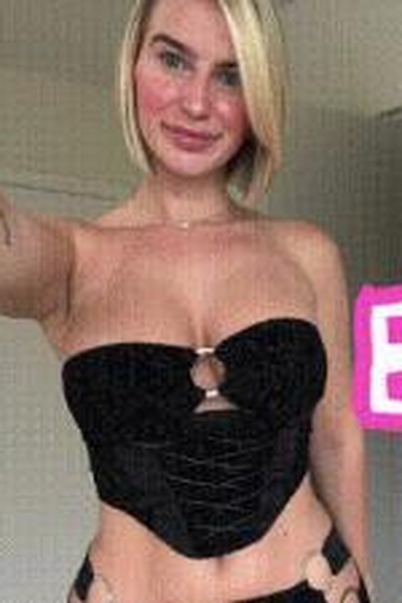 Cum Blocking - Screenshot 1 of 4 - Blonde Hair (Female)