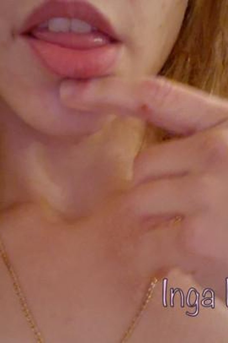 Small Sensual Presentation - Screenshot 1 of 4 - Babes