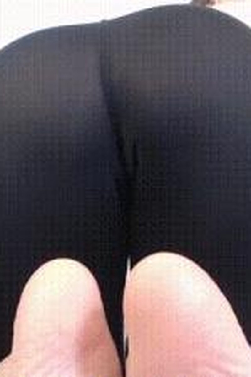 Cameltoe - Screenshot 1 of 4 - Ass Fetish