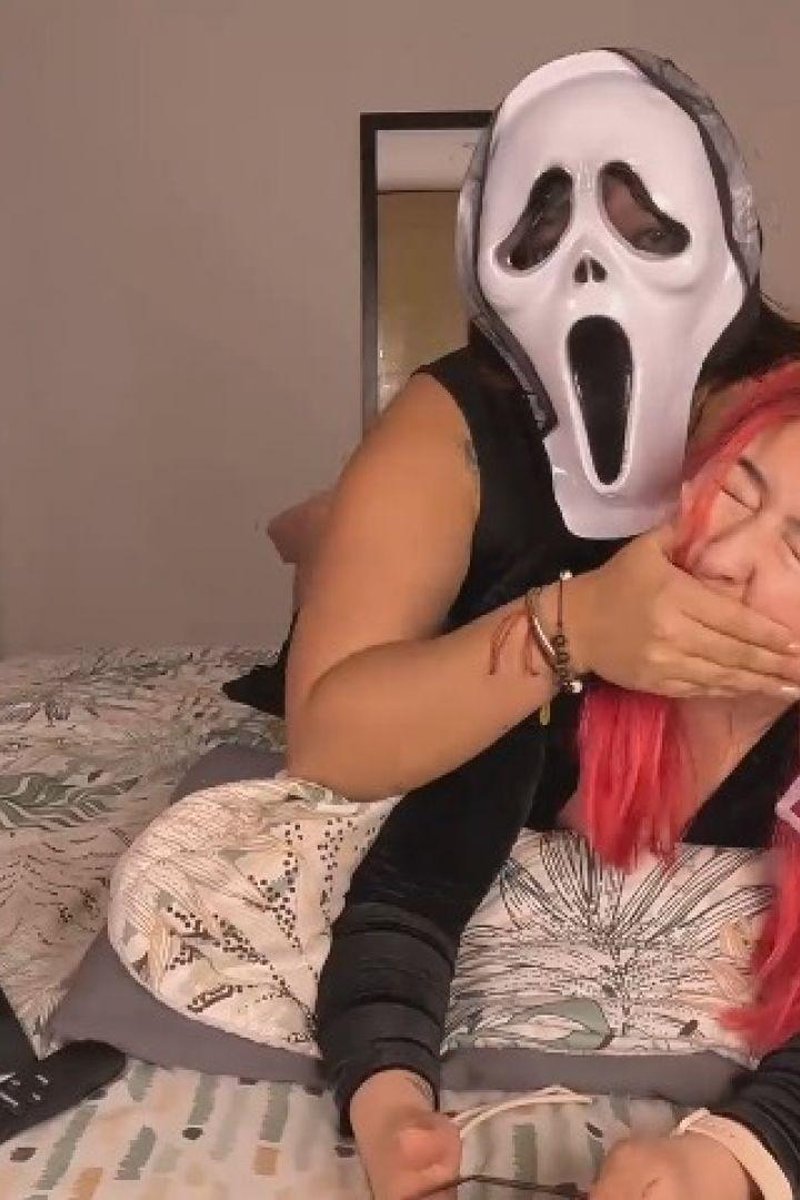 Ghost Face Win - Screenshot 1 of 4 - Bondage